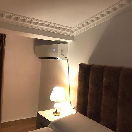 Daily Rent Apartment City Center Elbasan 6 Kültér fotó