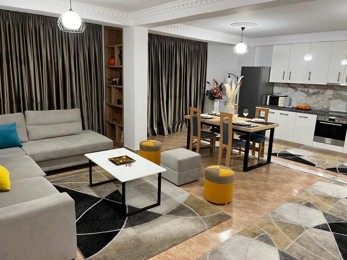 Daily Rent Apartment City Center Elbasan 6 Kültér fotó