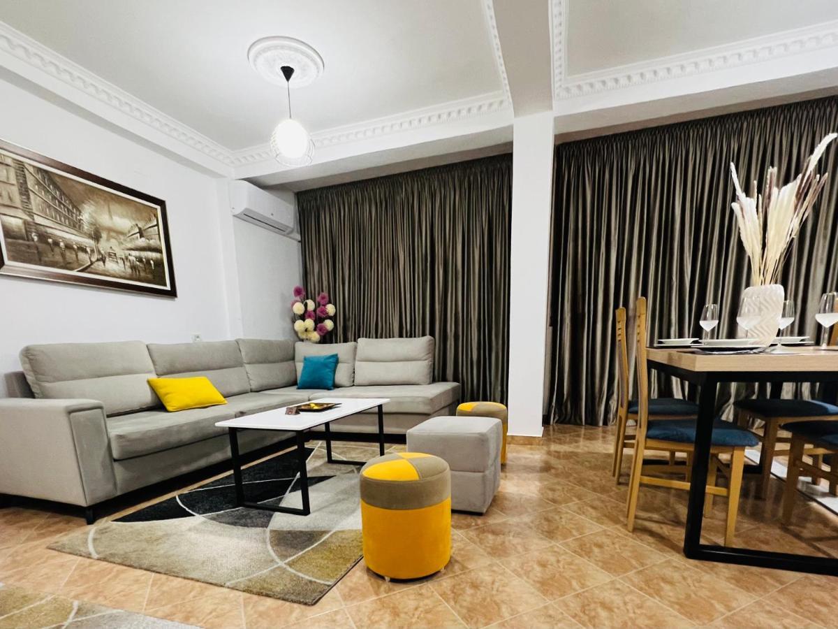 Daily Rent Apartment City Center Elbasan 6 Kültér fotó