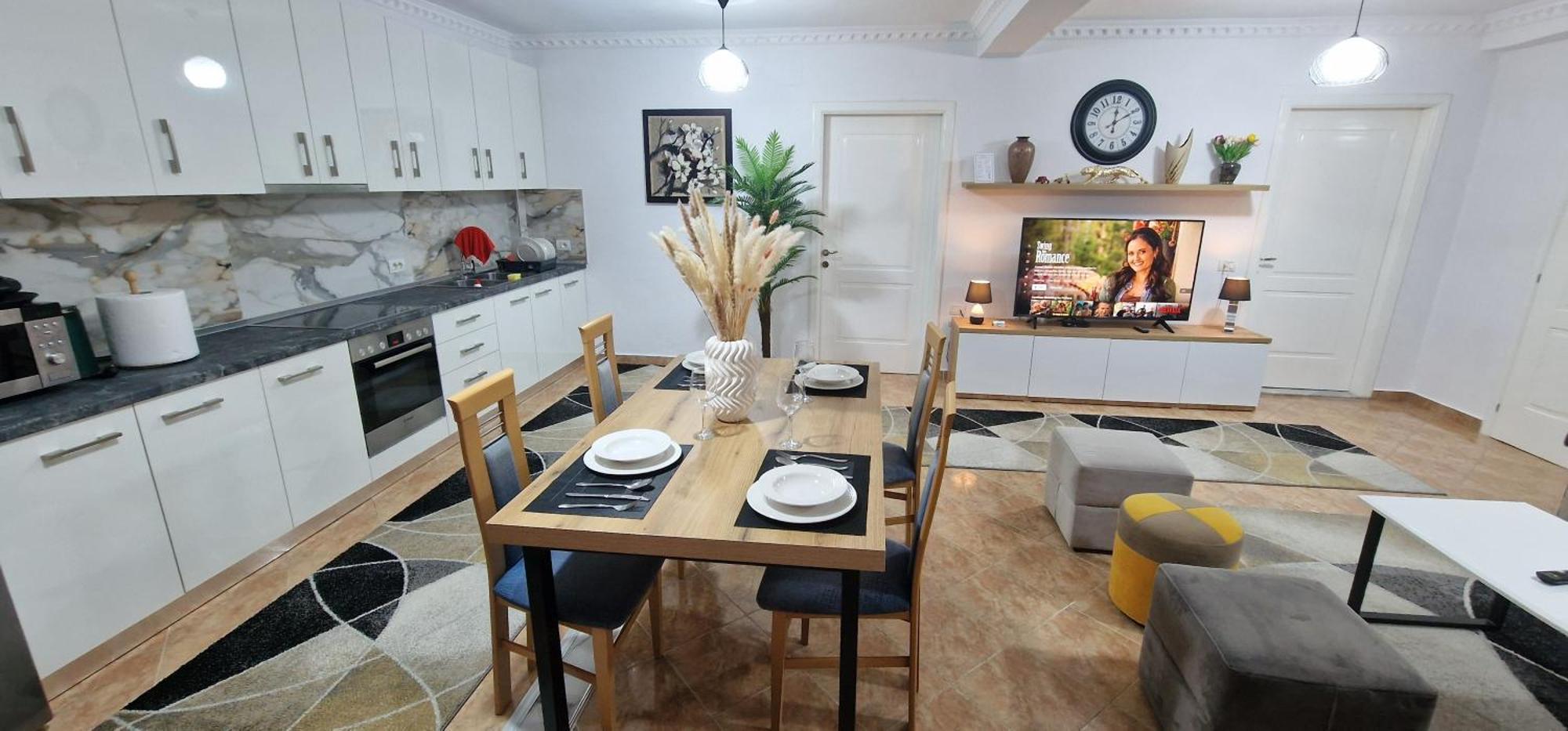 Daily Rent Apartment City Center Elbasan 6 Kültér fotó
